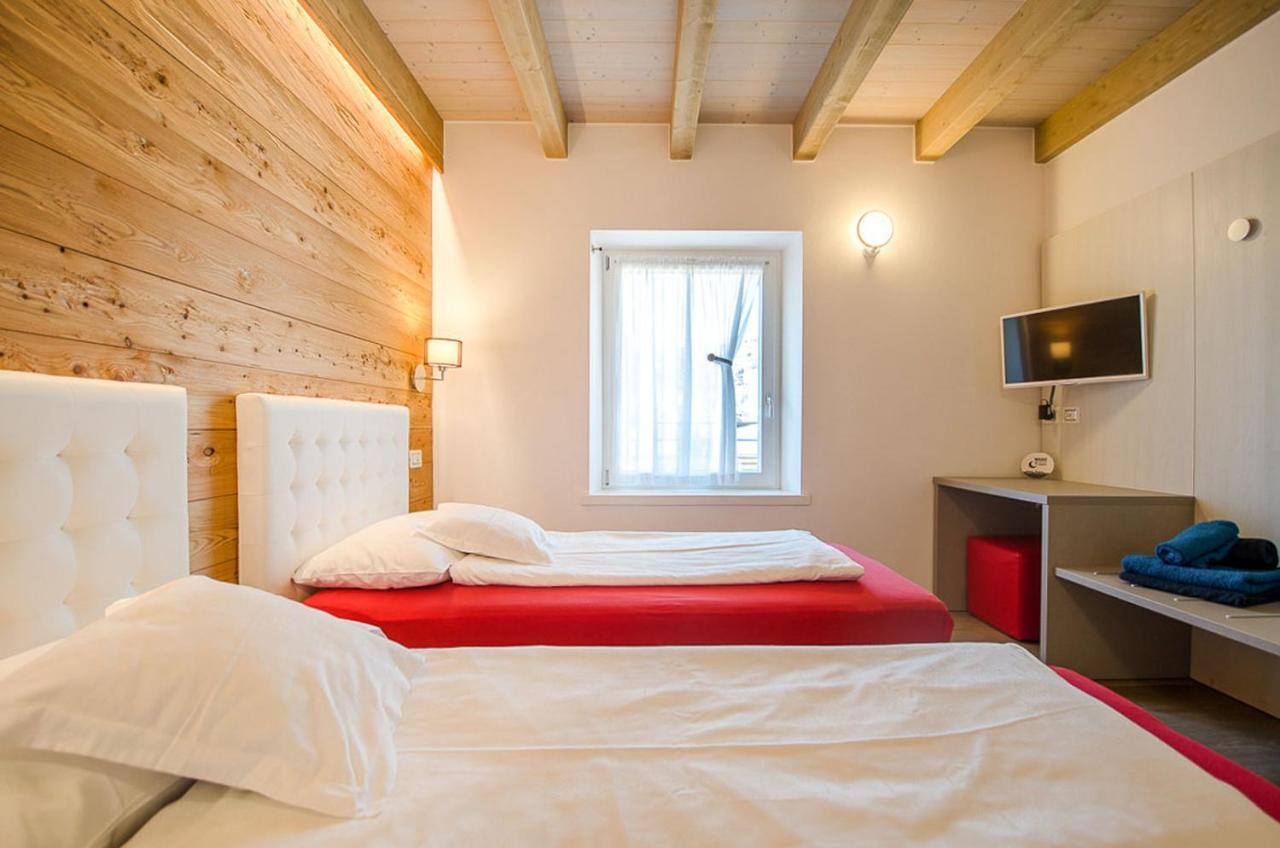 Casa Tosca - Holiday Home Torbole Sul Garda Exteriör bild