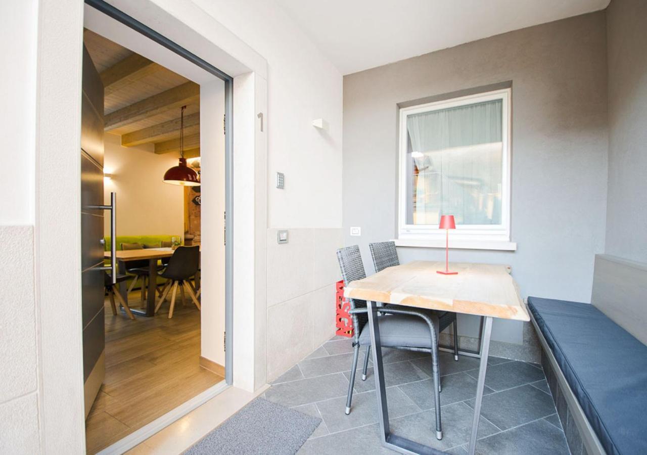 Casa Tosca - Holiday Home Torbole Sul Garda Exteriör bild