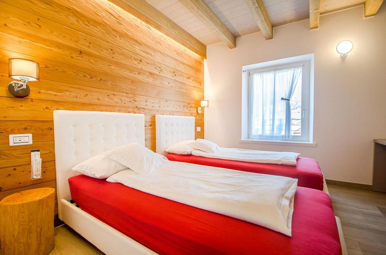 Casa Tosca - Holiday Home Torbole Sul Garda Exteriör bild