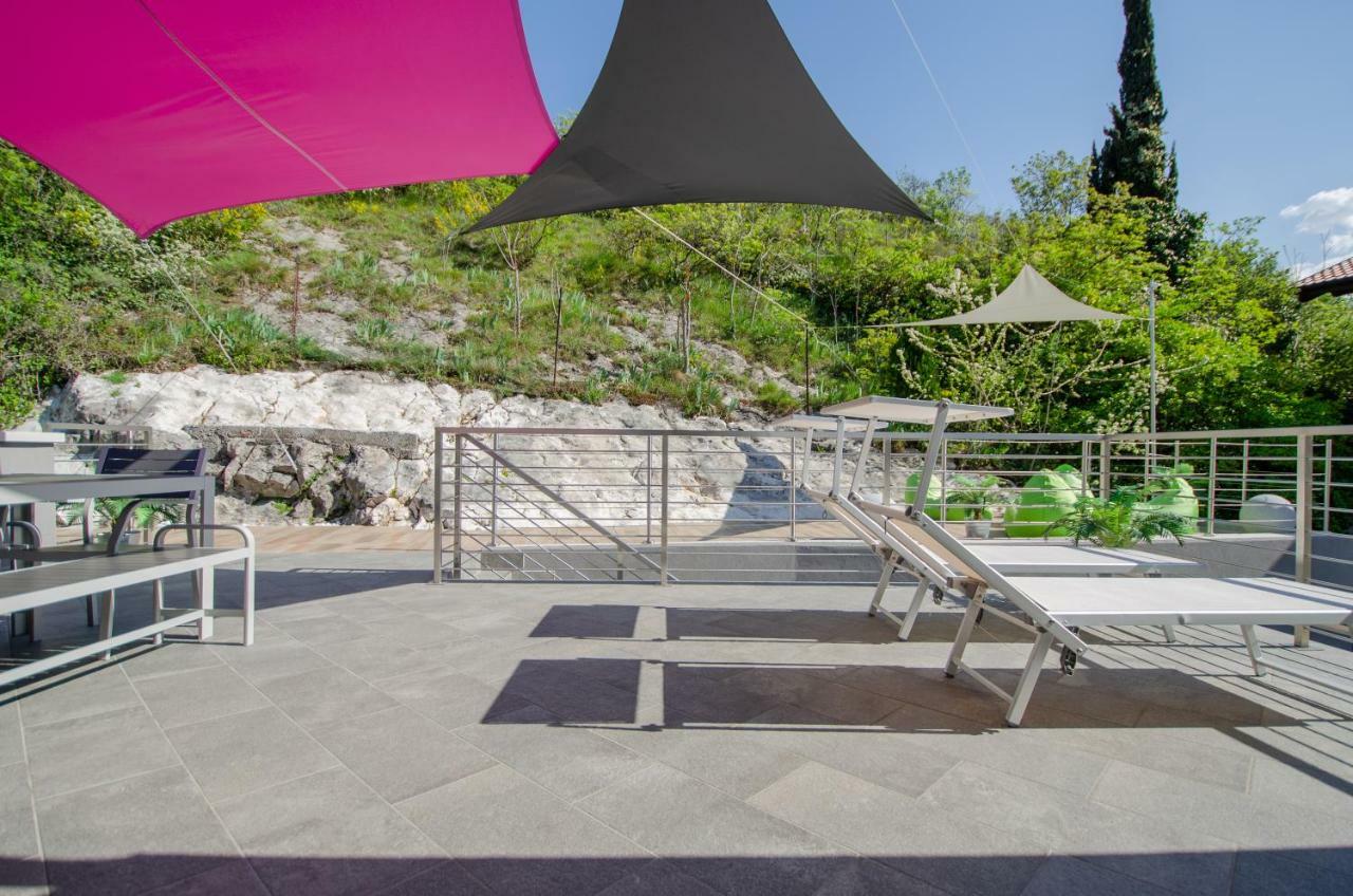 Casa Tosca - Holiday Home Torbole Sul Garda Exteriör bild